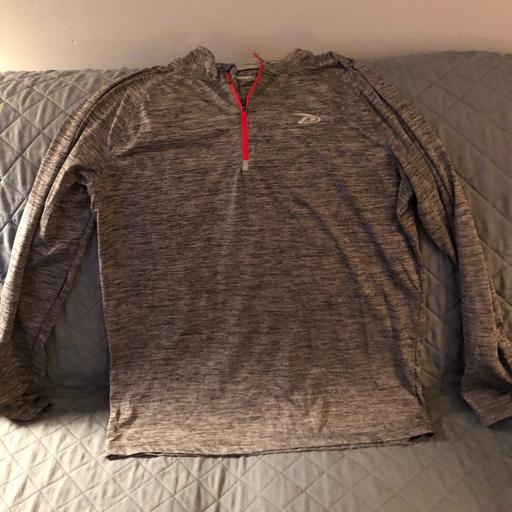 Men’s large Long sleeve performance top